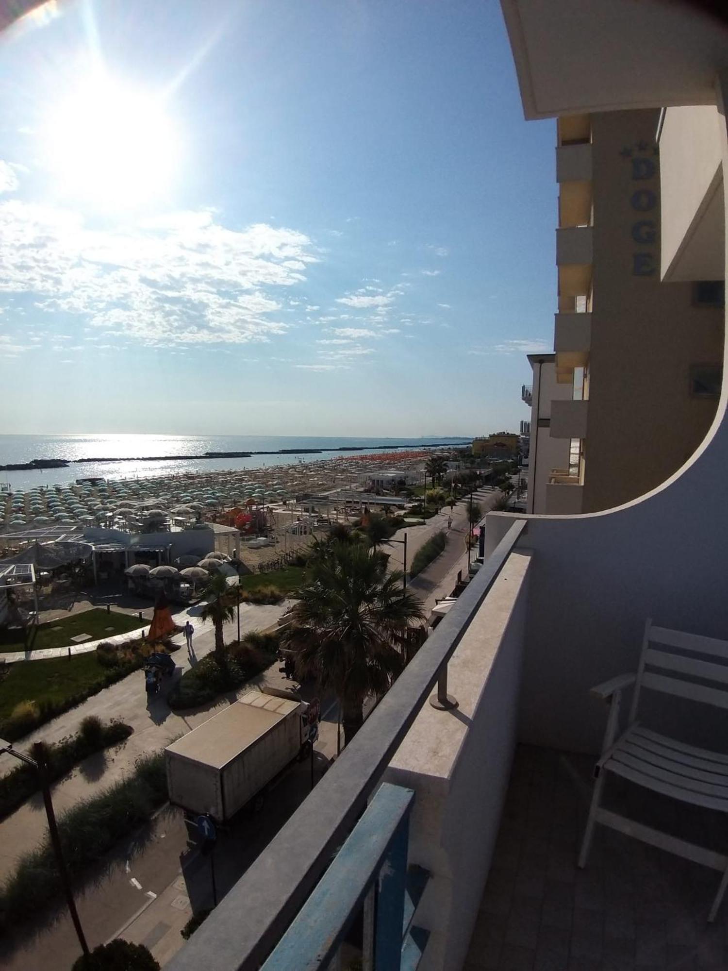 Hotel Ideal Rímini Exterior foto